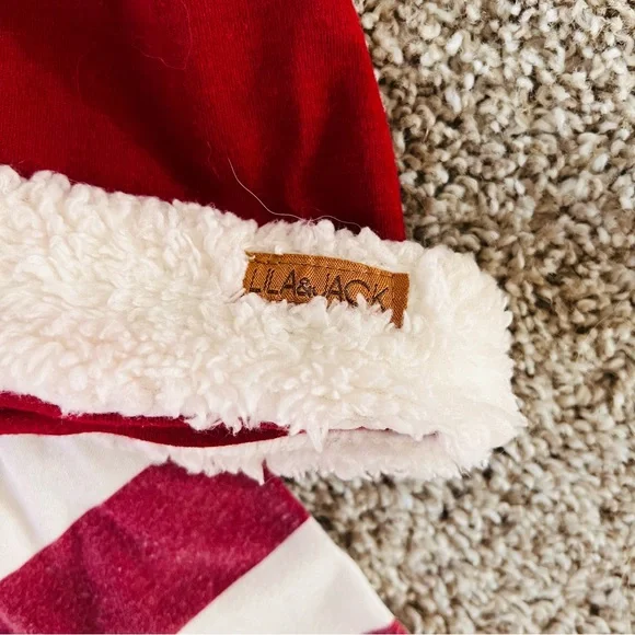 Lila & Jack | Santa Christmas Set - Picture 4 of 5